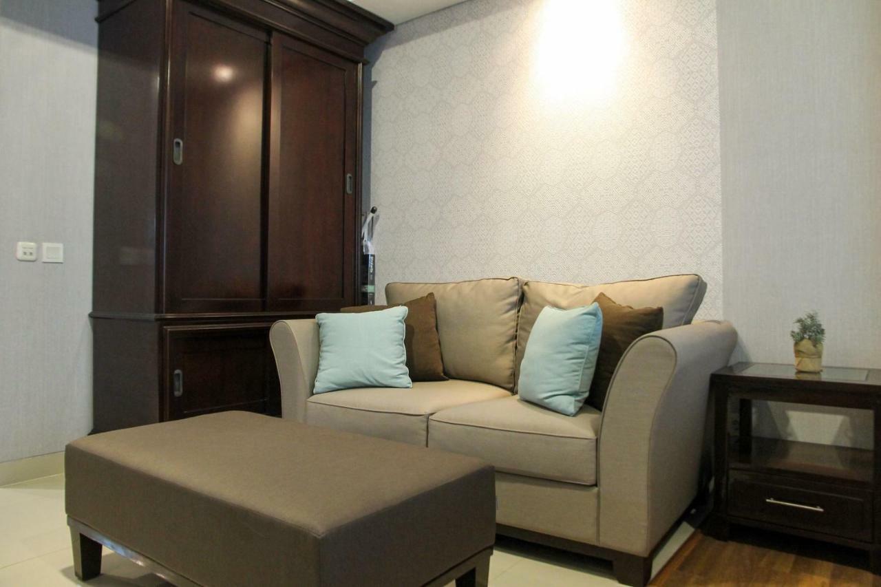 Elegant 1Br Kemang Village Apartment By Travelio 雅加达 外观 照片